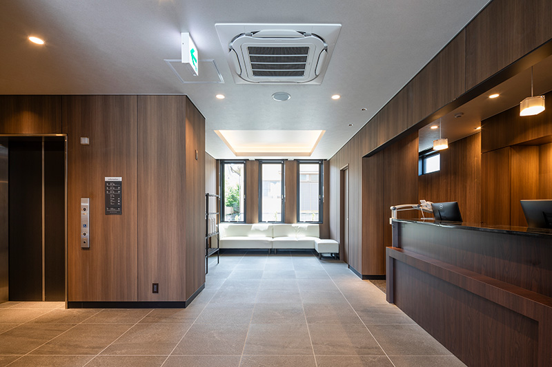 フロント・ロビー