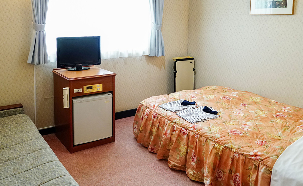 セミダブル（ソファーベッド付）