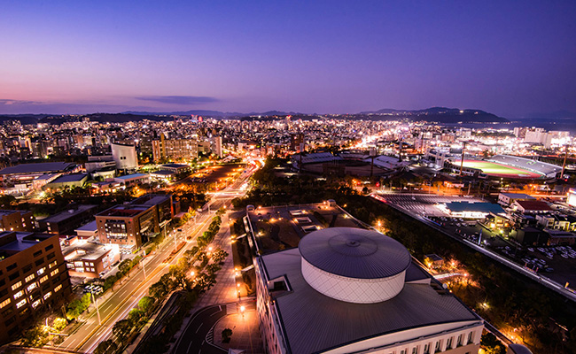 鹿児島県庁 18階展望ロビー