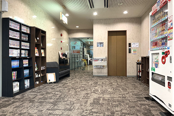 フロント・ロビー