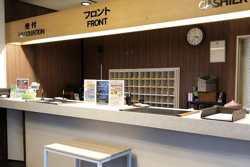 フロント・ロビー